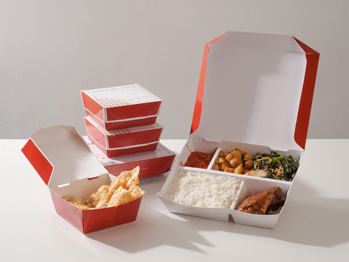 Example of a custom printed compartment lunchbox with a brand design