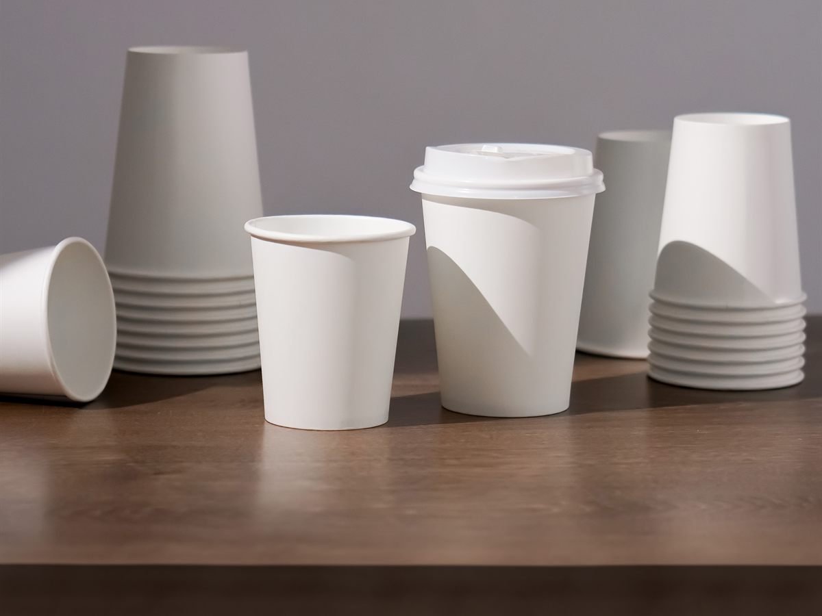 SEALPAK paper cups and stacks, one with a lid
